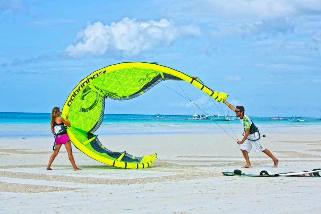 Fridays Boracay Beach Resort Balabag  Buitenkant foto